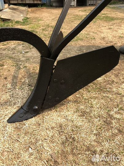 Конный окучник