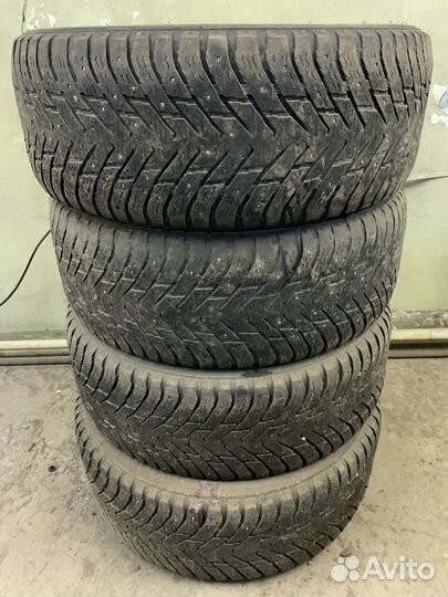 Nokian Tyres Hakkapeliitta 8 SUV 285/60 R18