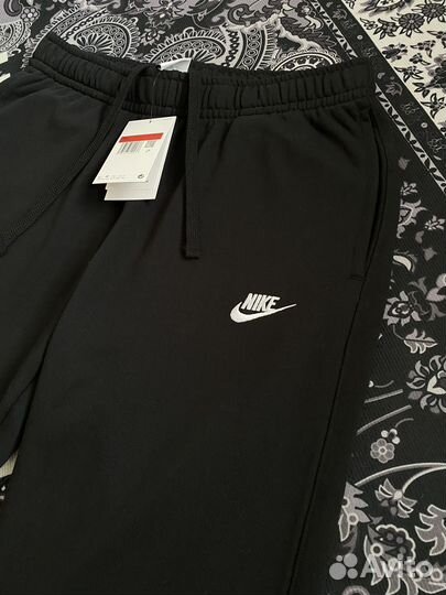 Спортивные штаны Nike Sportswear Club