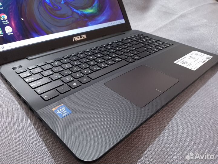 Ноутбук asus X555 процессор i3, память 12гб