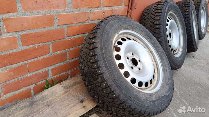 Nordman-4 215/65 R16 зимние