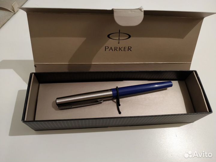 Перьевая ручка parker