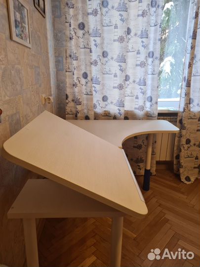 Растущий стол парта