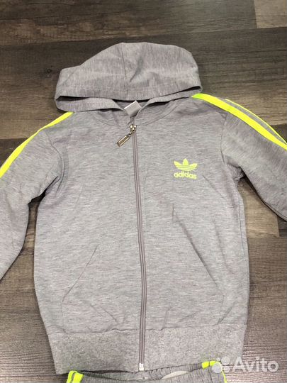 Спортивный костюм adidas 122-128