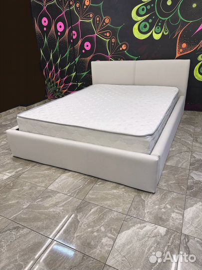 Кровать с Матрасом и подъемным механизмом