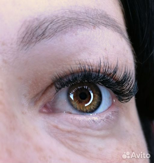 Наращивание и ламинирование ресниц в студии