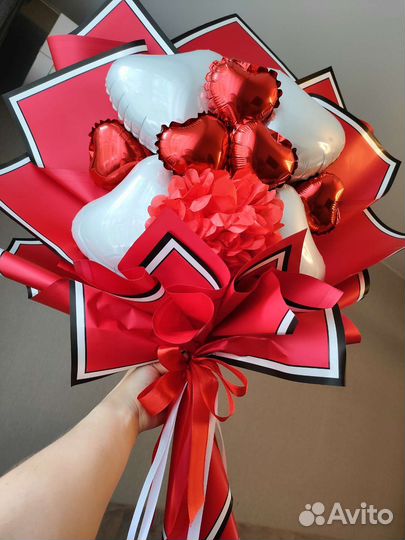 Букет из шаров и гипсофилы