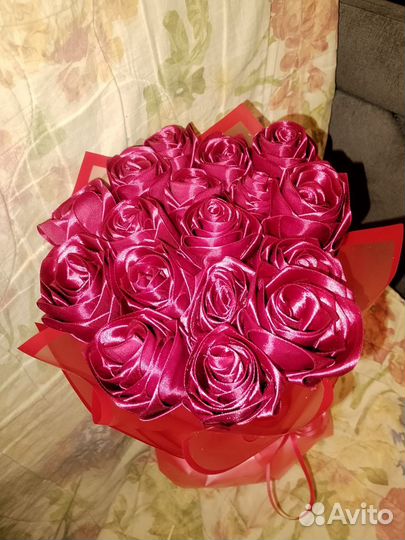 Цветы из атласных лент