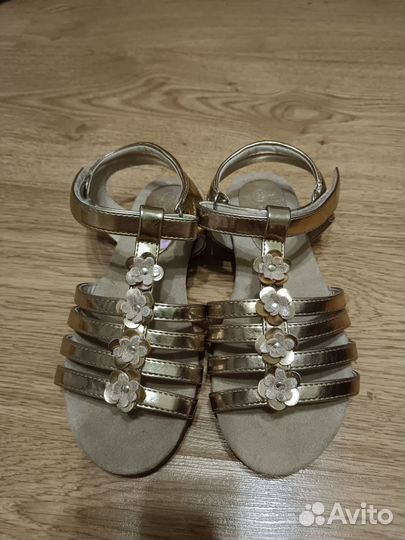 Сандалии для девочки Nelli blu, р. 32