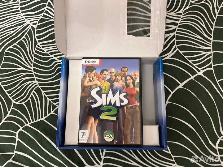 Коллекционное издание и фигурки The Sims 2