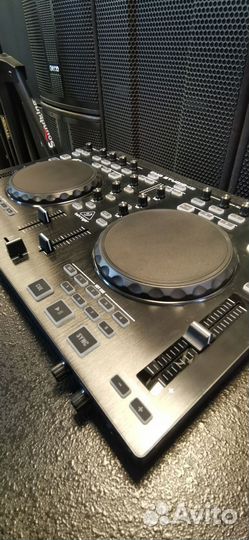 Behringer CMD studio 4A - DJ