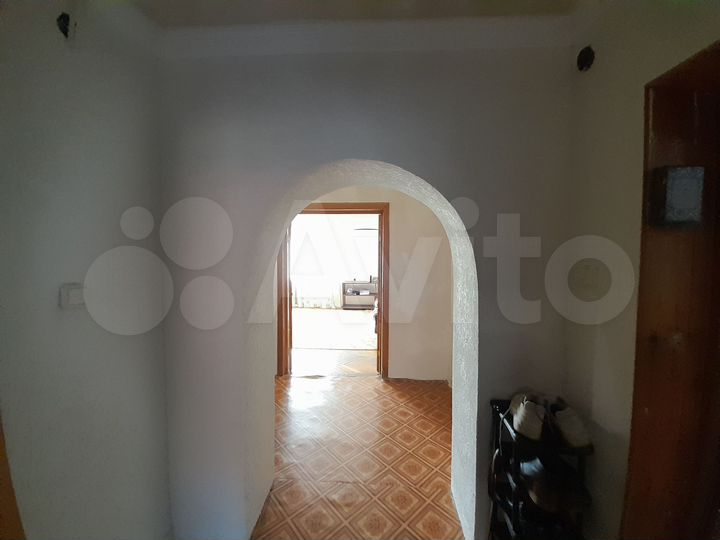 2-к. квартира, 78 м², 1/2 эт.