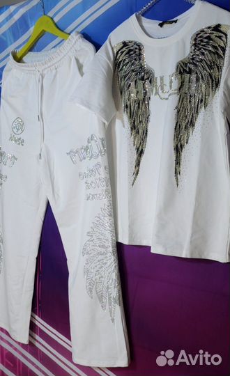 Спортивный костюм с кристаллами Крылья