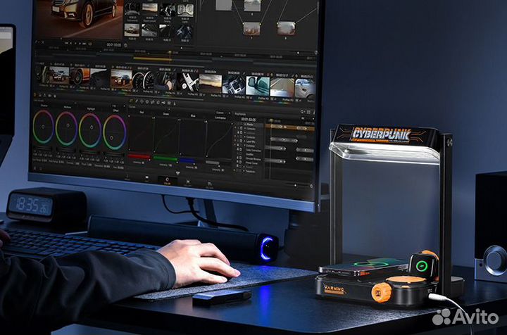 Беспроводная зарядка с лампой в стиле Cyberpunk