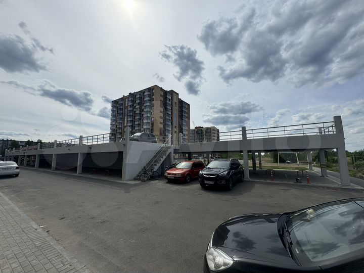 Машиноместо, 14 м²
