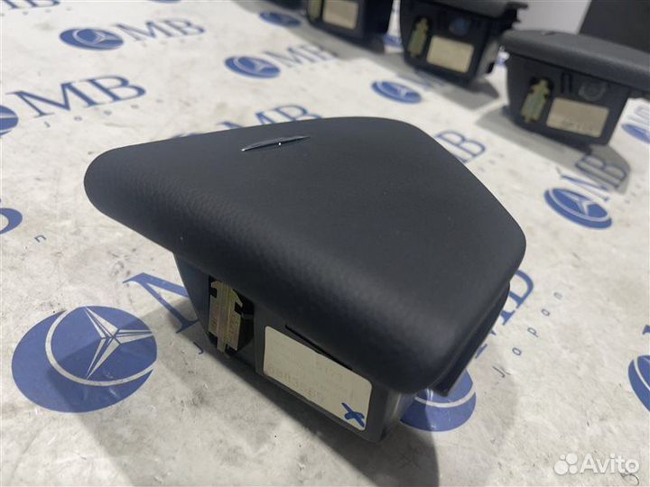 Пепельница задняя правая Mercedes-Benz Cls-Class