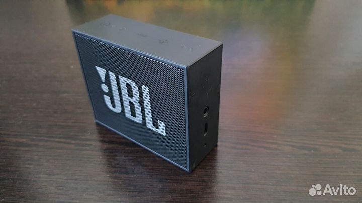 JBL GO