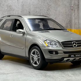 Модель mercedes ml (164) 1/18 welly