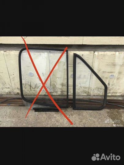 Форточка правой двери Ford Transit 4-5 до 2000