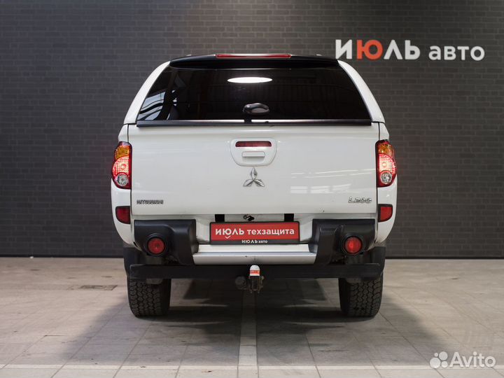 Mitsubishi L200 2.5 AT, 2014, 157 881 км