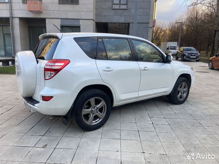 Toyota RAV4 2.0 CVT, 2012, 243 150 км