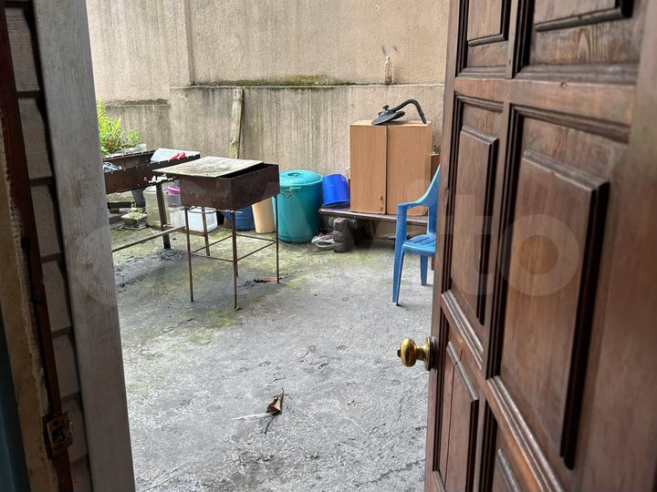 Комната 10 м² в 5-к., 1/3 эт.