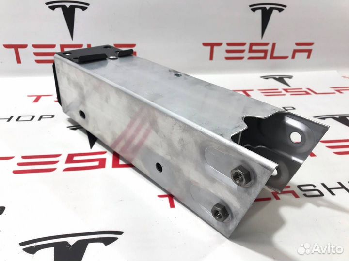 Лонжерон левый Tesla Model Y 2021 1487461-00-A