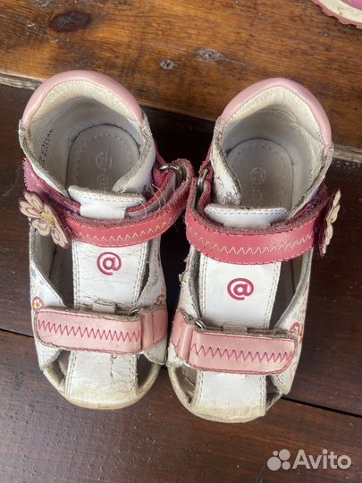 Кроссовки детские