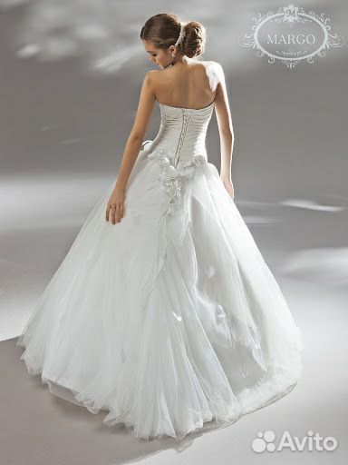 Свадебное платье новое р 42 - 44 пышное мс210