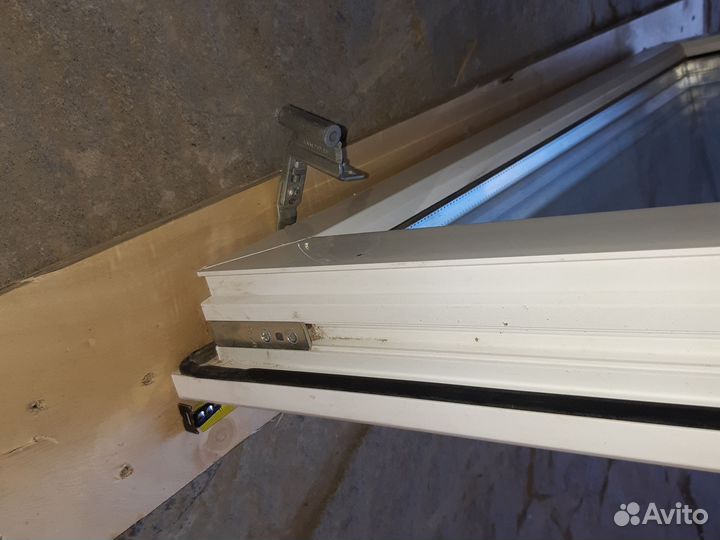 Дверь пластиковая входная бу