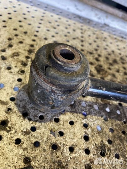 Рычаг задний верхний правый Lifan X 60