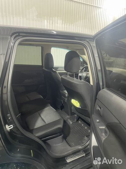 Mitsubishi Outlander 2.0 CVT, 2012, 140 000 км