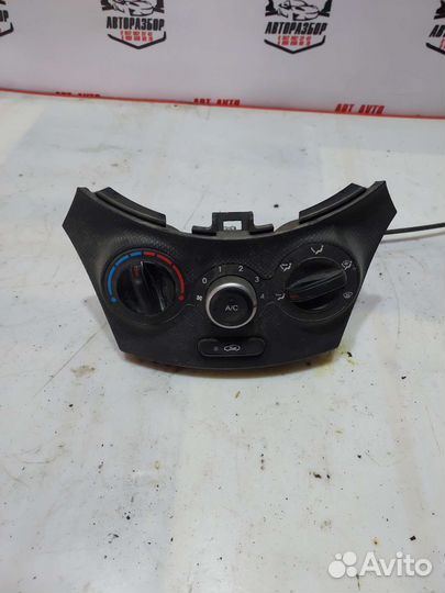 Блок управления печкой Hyundai Solaris 1