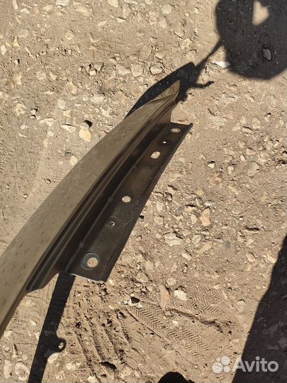 Крыло левое Renault Fluence