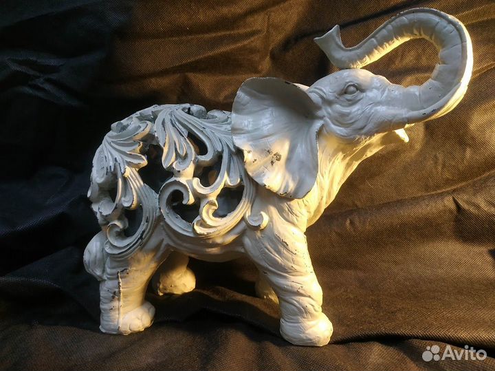 Статуэтка слона