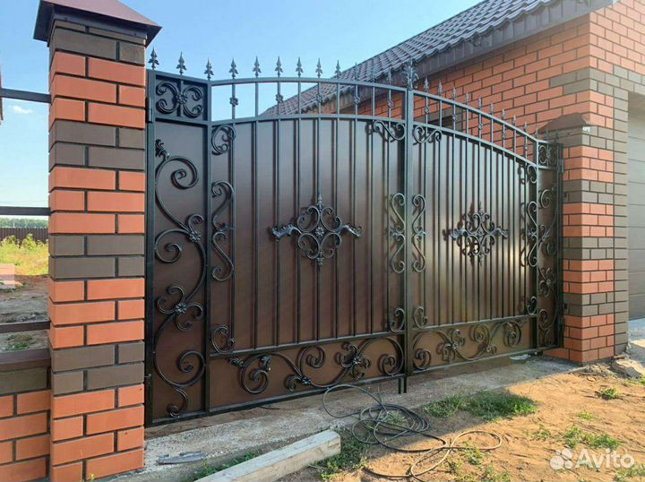 Ворота кованые распашные