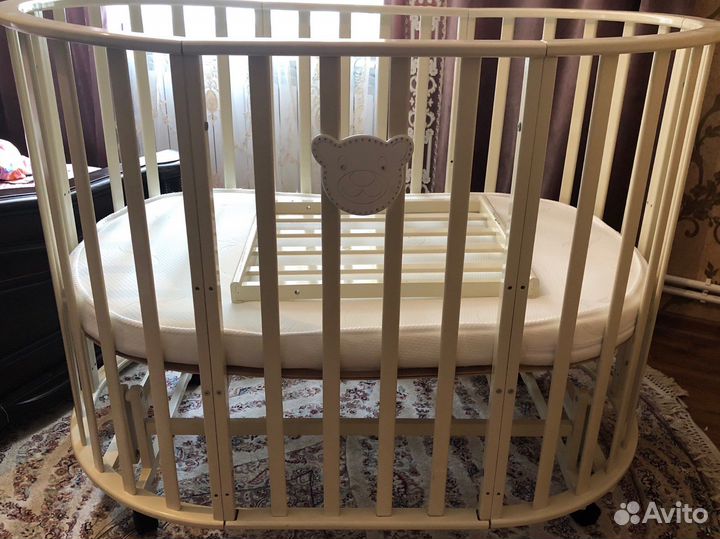 Детская кроватка б/у без матраса