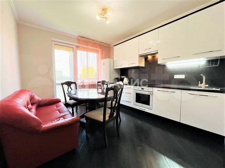 2-к. квартира, 51,7 м², 1/3 эт.