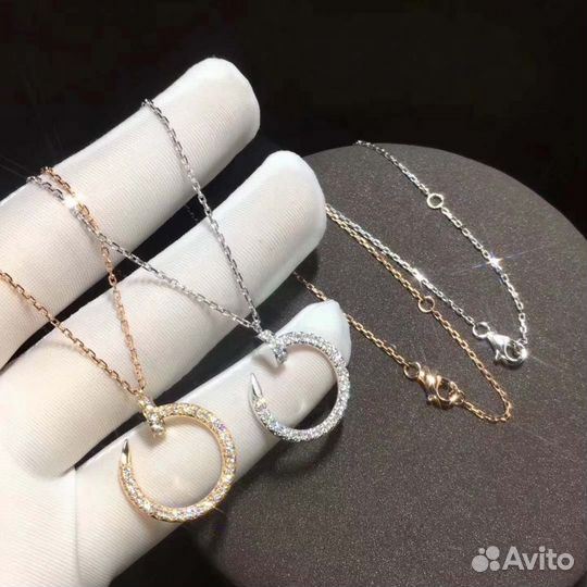 Колье Cartier Just un clou из золота с бриллиантам