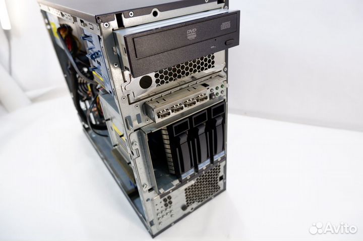 Сервер HP Proliant ML110 G7