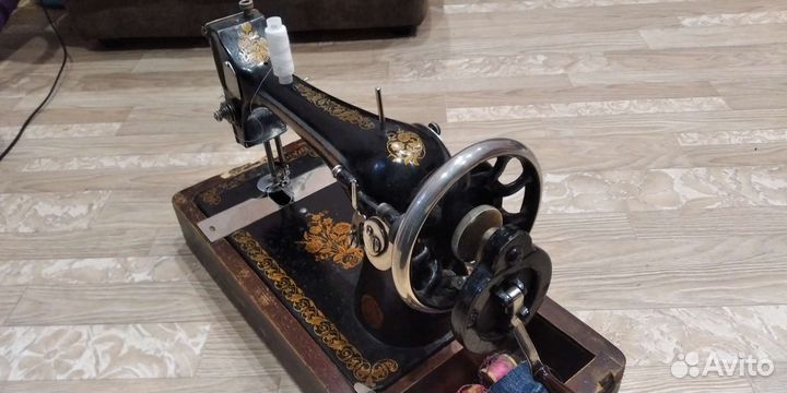 Швейная машинка