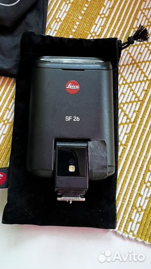 Накамерная вспышка Leica SF 26