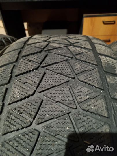 Bridgestone Blizzak DM-V2 285/60 R18 116R