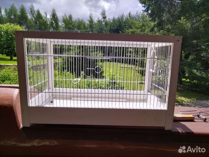 Большая клетка для птиц