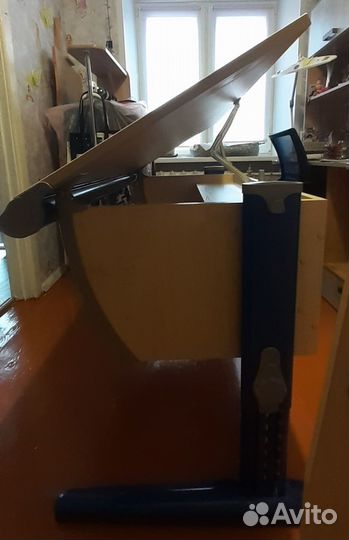 Растущая парта и стул дэми б/у