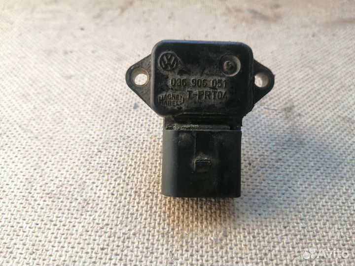 Топливная рампа форсунка Фольксваген Шкода Ауди