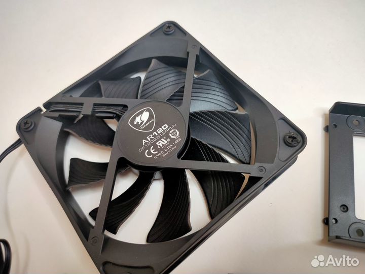 Кулер AR120 (вентилятор), крепление для SSD