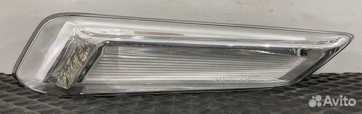 Поворотник левый Volvo FH5 84389663