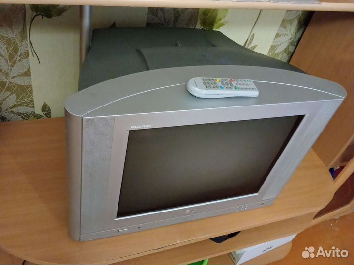 Телевизор бу LG (flatpon)