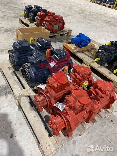 Основной насос Hitachi EX220LC-3 9133569